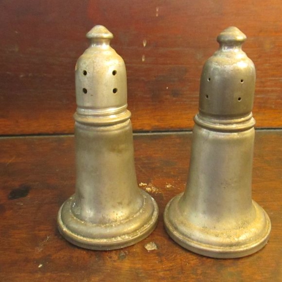 Vintage Empire Pewter Salt & Pepper Shakers - Picture 3 of 3
